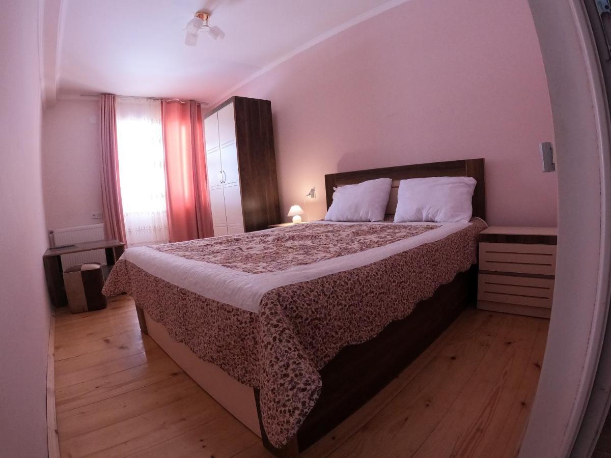 Girgola Bed & Breakfast Mestia Luaran gambar