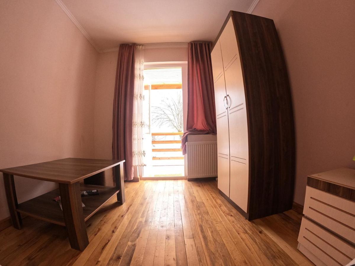 Girgola Bed & Breakfast Mestia Luaran gambar
