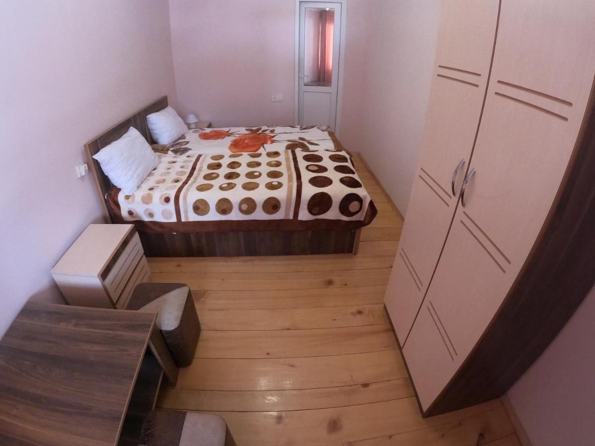 Girgola Bed & Breakfast Mestia Luaran gambar