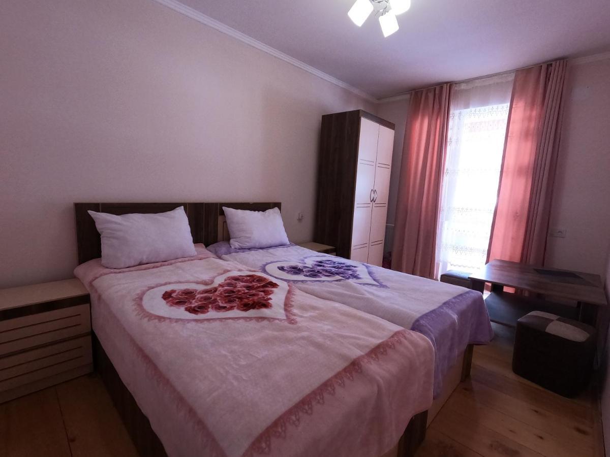 Girgola Bed & Breakfast Mestia Luaran gambar