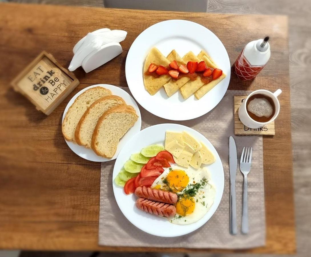 Girgola Bed & Breakfast Mestia Luaran gambar