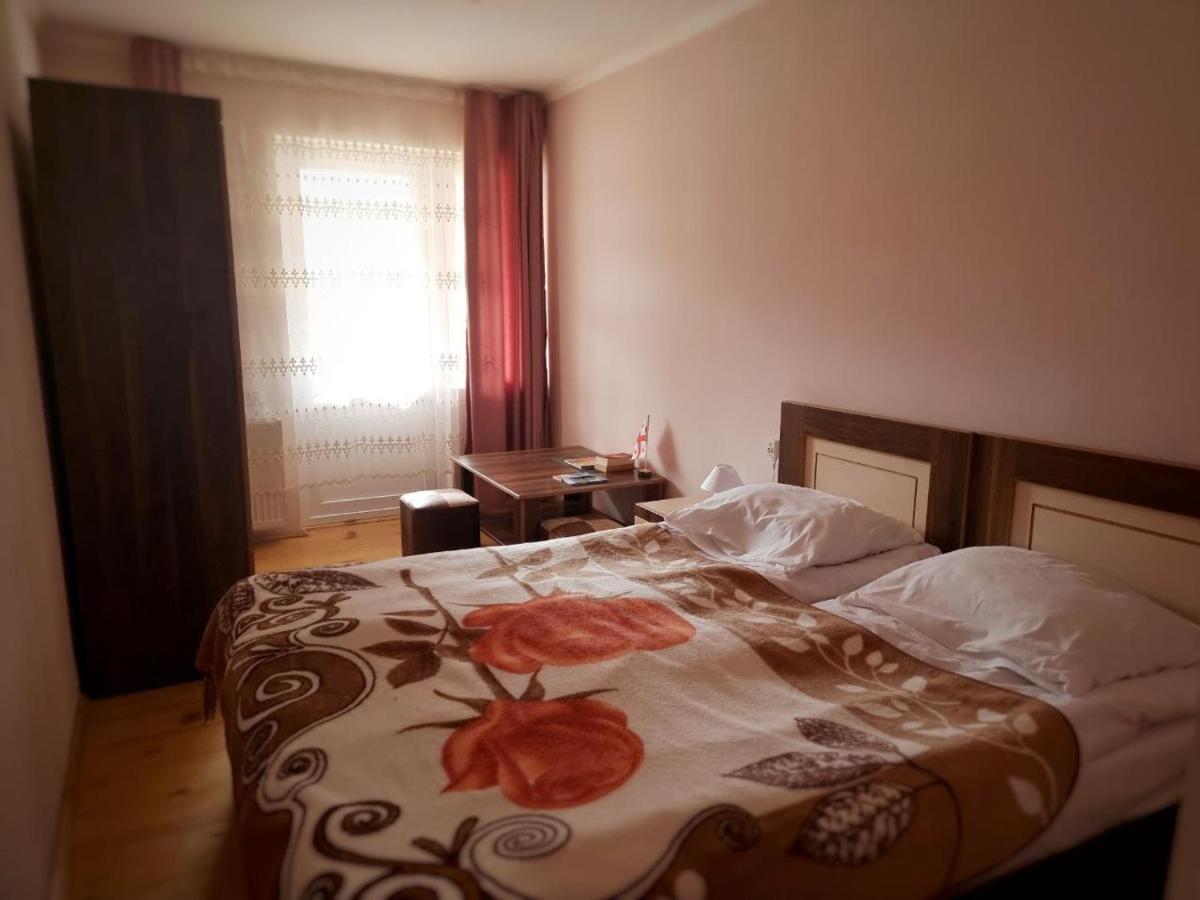 Girgola Bed & Breakfast Mestia Luaran gambar