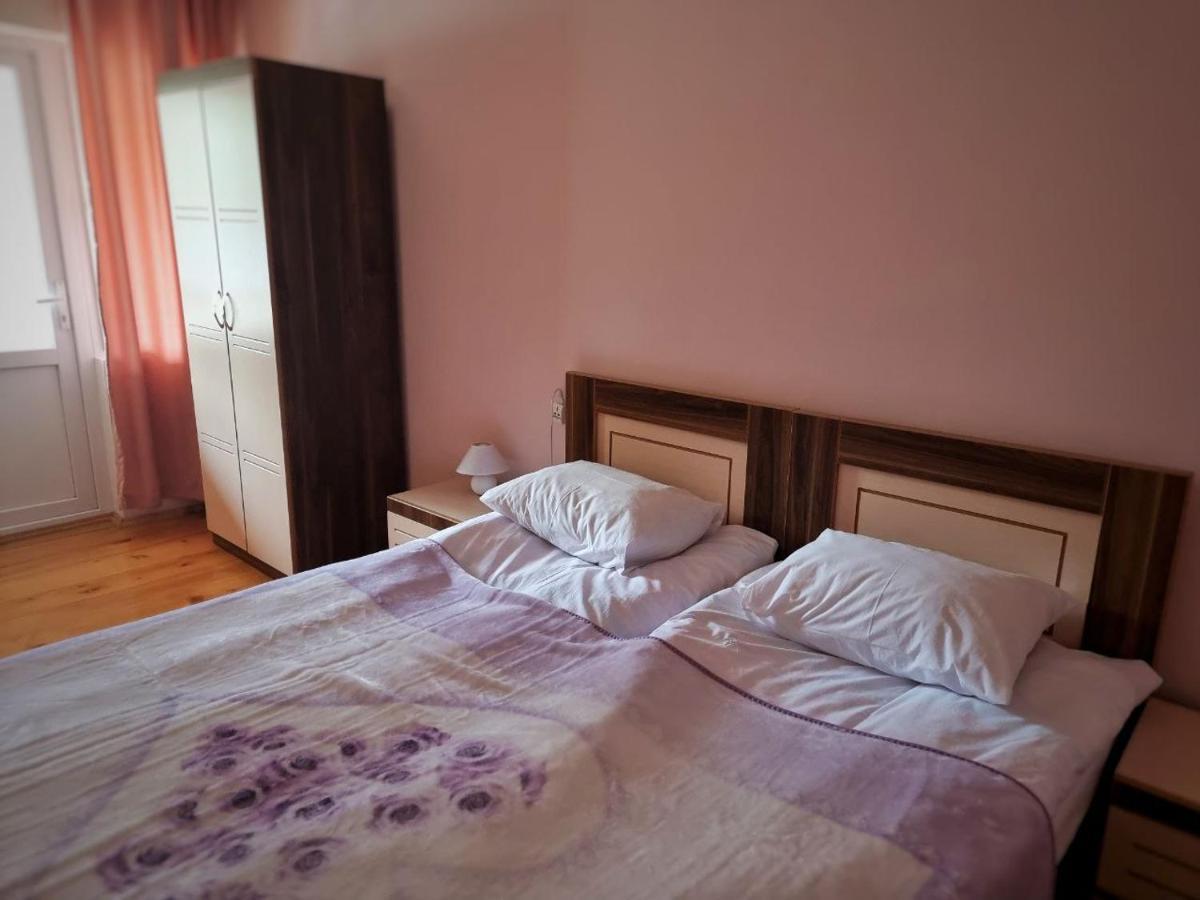 Girgola Bed & Breakfast Mestia Luaran gambar