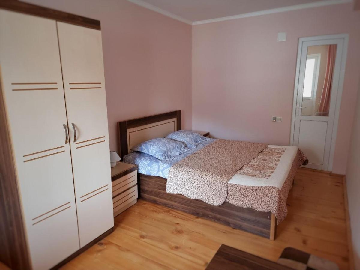 Girgola Bed & Breakfast Mestia Luaran gambar