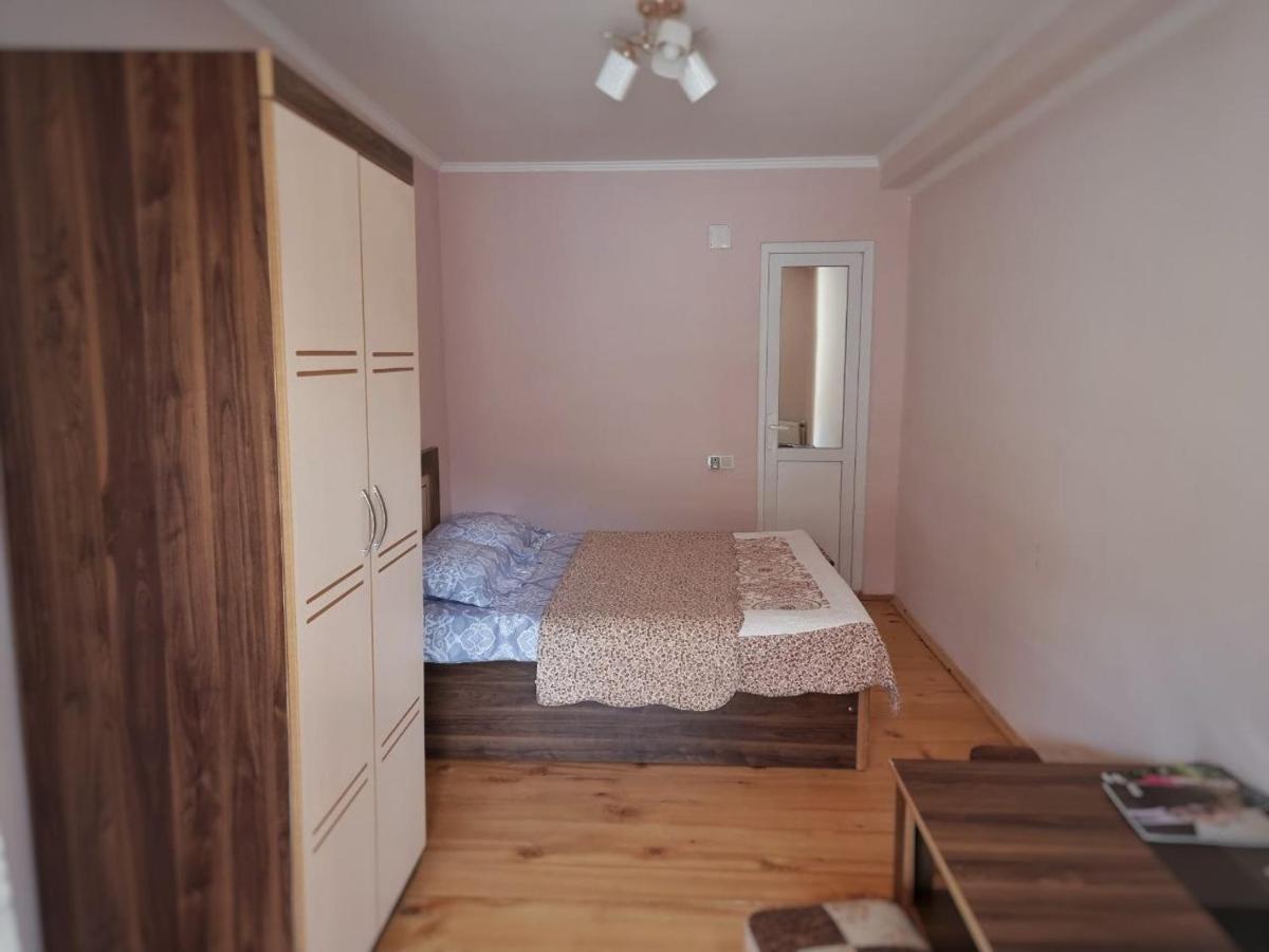 Girgola Bed & Breakfast Mestia Luaran gambar